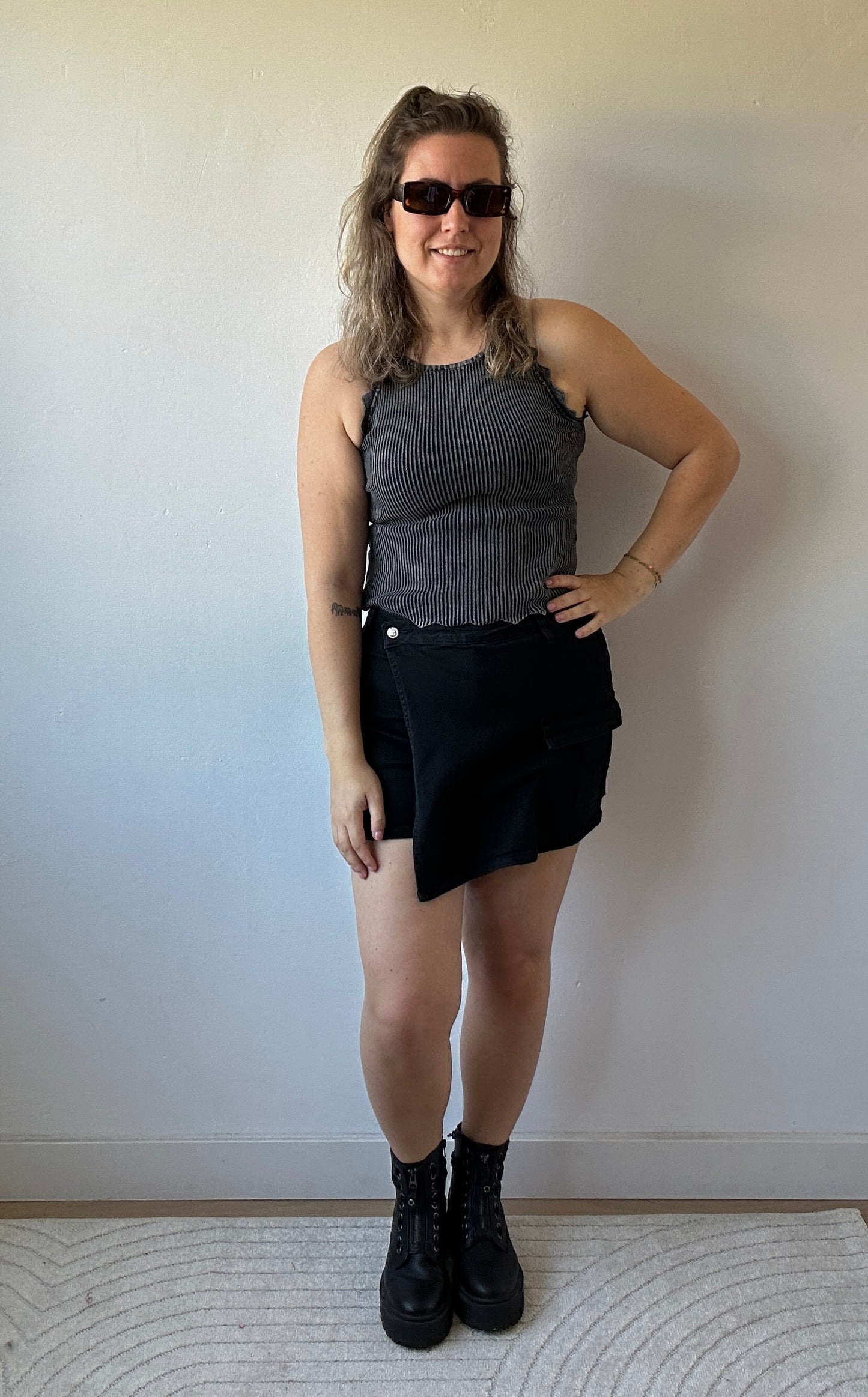 Vera top black